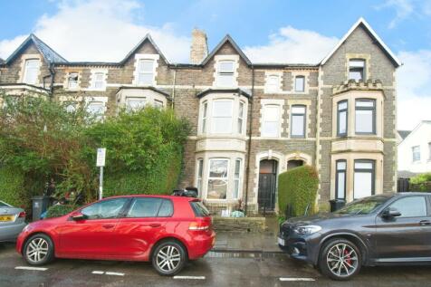 6 bedroom terraced house for sale