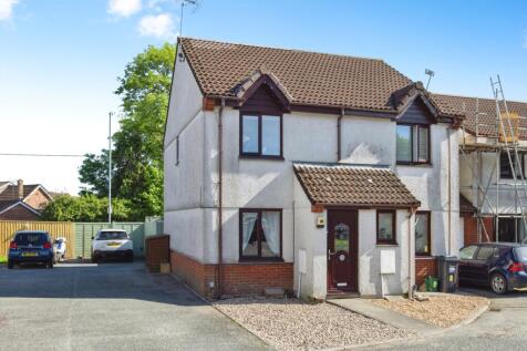 2 bedroom semi-detached house for sale