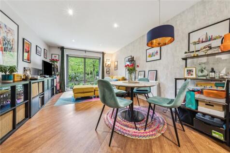 2 bedroom house for sale