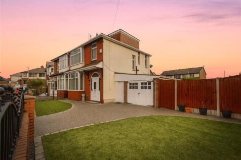 4 bedroom semi-detached house for sale