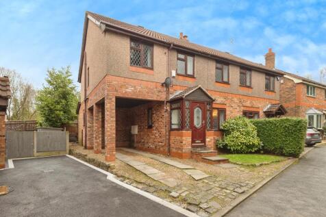 4 bedroom semi-detached house for sale