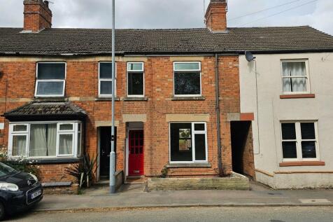 Saxby Road, Melton Mowbray 3 bed terraced house for sale