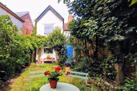 Stanpit, Mudeford, Christchurch. 2 bed semi