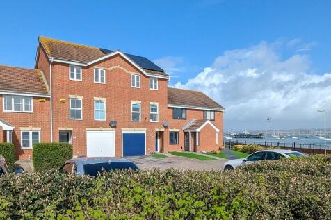 4 bedroom town house for sale