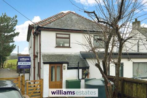 2 bedroom semi-detached house for sale