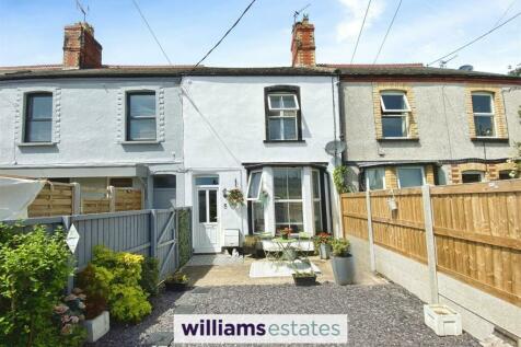 4 bedroom terraced house for sale