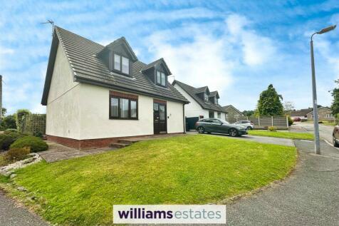 3 bedroom detached bungalow for sale