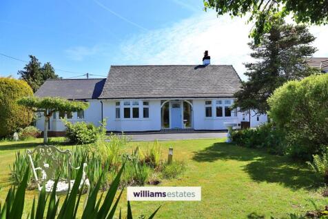 3 bedroom detached bungalow for sale