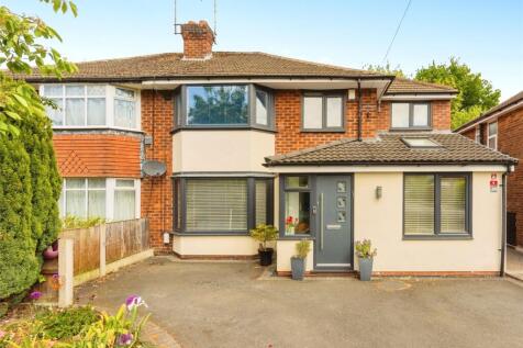 5 bedroom semi-detached house for sale