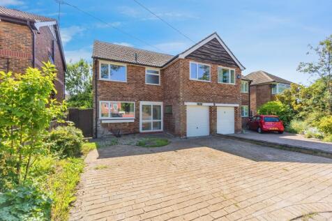 4 bedroom semi-detached house for sale
