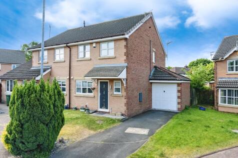 3 bedroom semi-detached house for sale