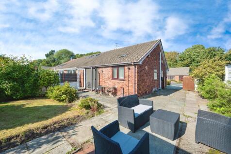 2 bedroom bungalow for sale