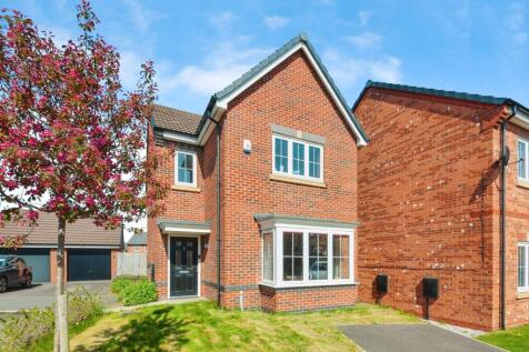 4 bedroom detached house for sale
