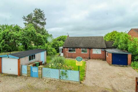 3 bedroom detached bungalow for sale