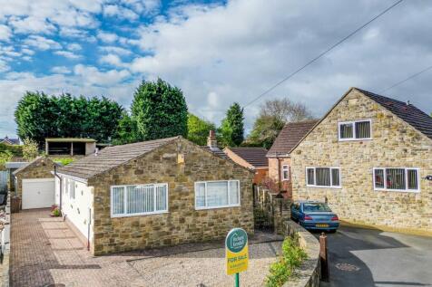 Moor Grove, Stanley WF3 4 bed detached bungalow for sale