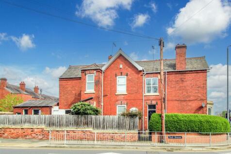 Park Avenue, Wakefield WF2 4 bed end of terrace house for sale