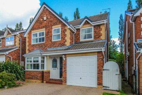 Thornes Moor Road, Wakefield WF2 4 bed detached house for sale
