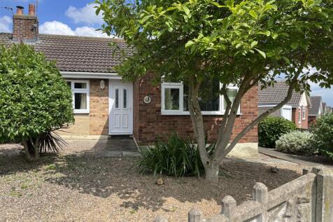 Hollingthorpe Avenue, Wakefield WF4 2 bed semi