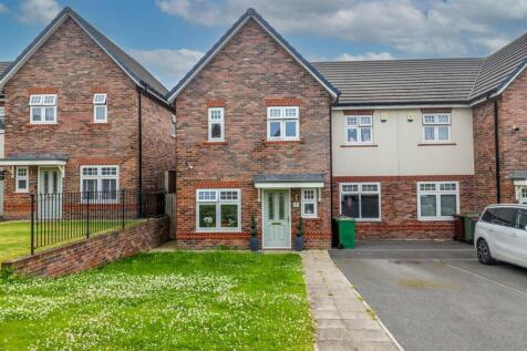 Southview Drive, Wrenthorpe WF2 4 bed house for sale