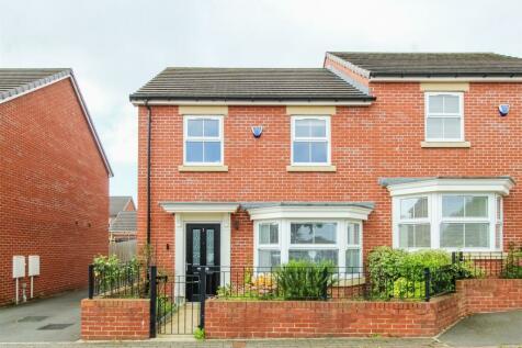 3 bedroom semi-detached house for sale