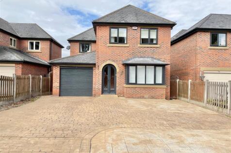 Oakenshaw Lane, Wakefield WF2 4 bed detached house for sale