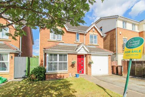 Brackendale Road, Wakefield WF2 4 bed detached house for sale