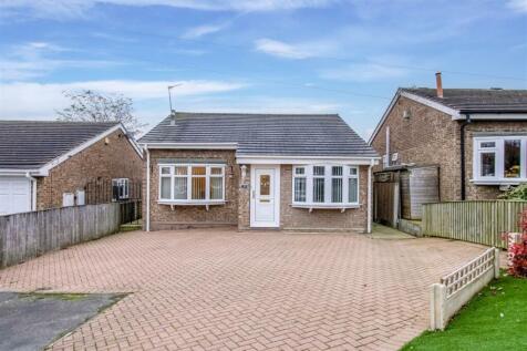 2 bedroom detached bungalow for sale