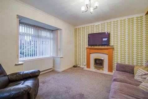 Denby Dale Road East, Wakefield WF4 3 bed detached house for sale