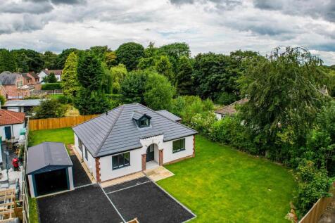 3 bedroom detached bungalow for sale