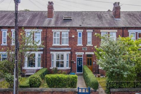 Oakenshaw Lane, Wakefield WF2 4 bed terraced house for sale