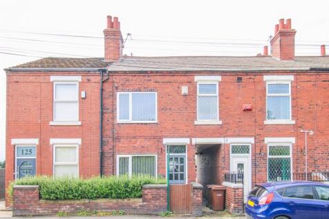 Batley Road, Wakefield WF2 2 bed terraced house for sale