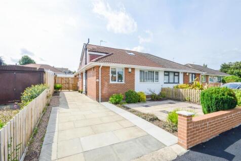 3 bedroom semi-detached bungalow for sale