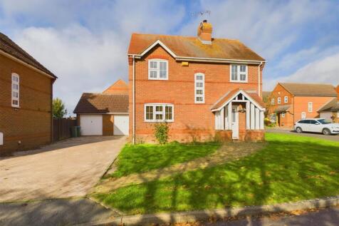 Church Farm Close, Aylesbury HP22 4 bed detached house for sale