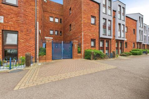 1 bedroom flat for sale