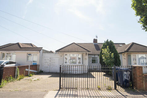 3 bedroom semi-detached bungalow for sale