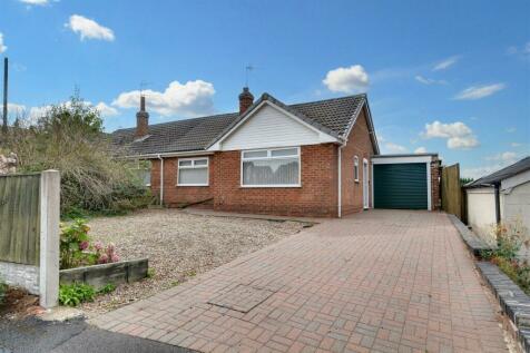 2 bedroom semi-detached bungalow for sale