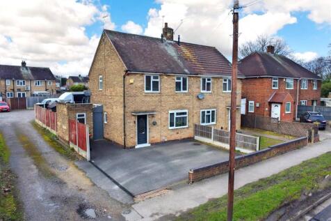 Broomhill Road, Hucknall, Nottingham 3 bed semi