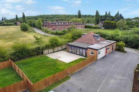 Spring Lane, Lambley, Nottingham 4 bed detached bungalow for sale