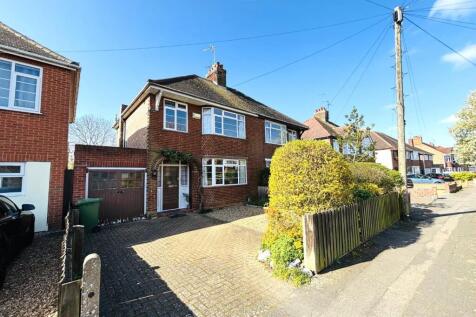 Grimshaw Road, Peterborough PE1 3 bed semi