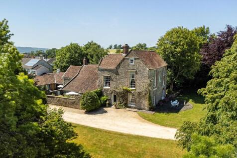 6 bedroom detached house for sale