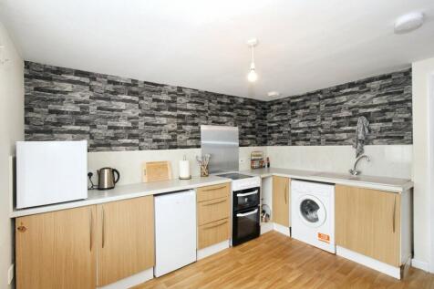 2 bedroom maisonette for sale
