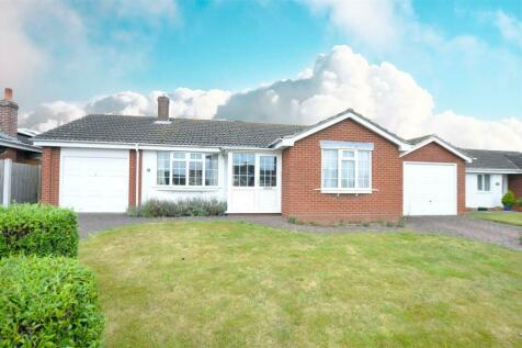 3 bedroom detached bungalow for sale