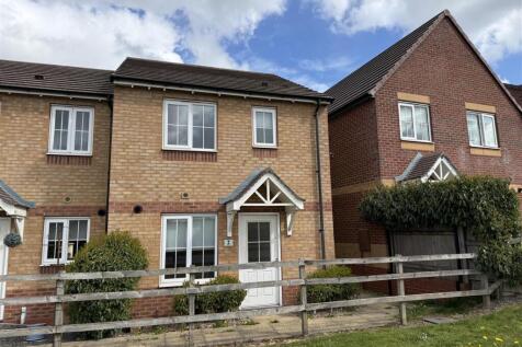 Butterfly Gardens, Swadlincote DE11 3 bed end of terrace house for sale