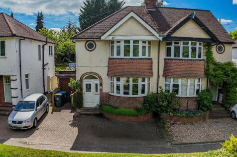 Ridgeway Close, Hemel Hempstead, HP3 3 bed semi