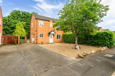 2 bedroom semi-detached house for sale