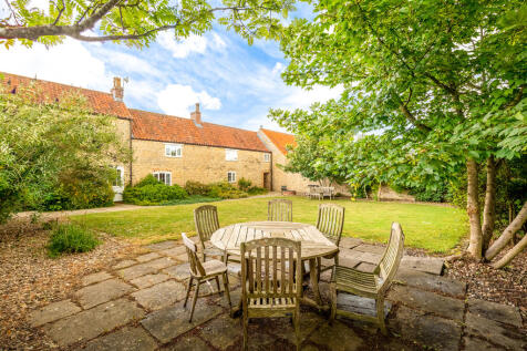 4 bedroom farm house for sale