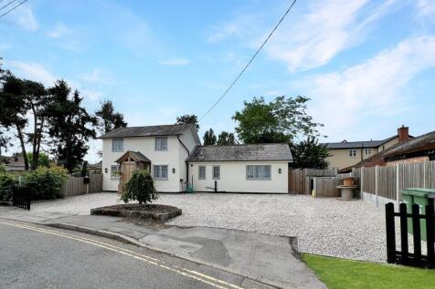 Tey Road, Earls Colne, Colchester, CO6 3 bed detached house for sale