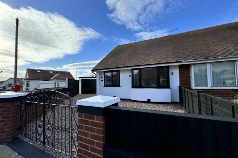 3 bedroom semi-detached bungalow for sale