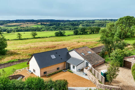 4 bedroom barn for sale