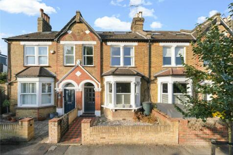 4 bedroom terraced house for sale